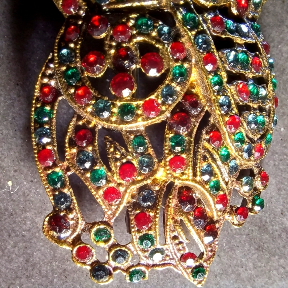 Vintage ROCOCO Signed Red Green Rhinestone Brooch Pin